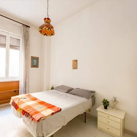 Salaria Flat דירה *
